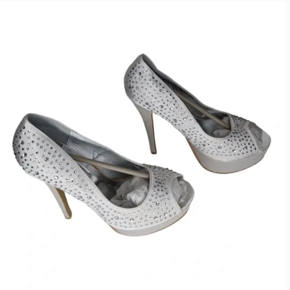 Steve Madden Silver Platform heels with rhinestones size 8 women NWOT - Picture 5 of 7